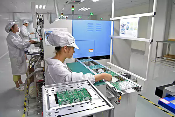 What is SMT (Surface Mount Technology)